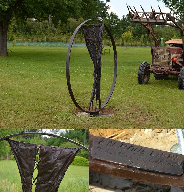 « En roue libre », 2016 — vues de détail du drapé lacé et de la signature gravée.